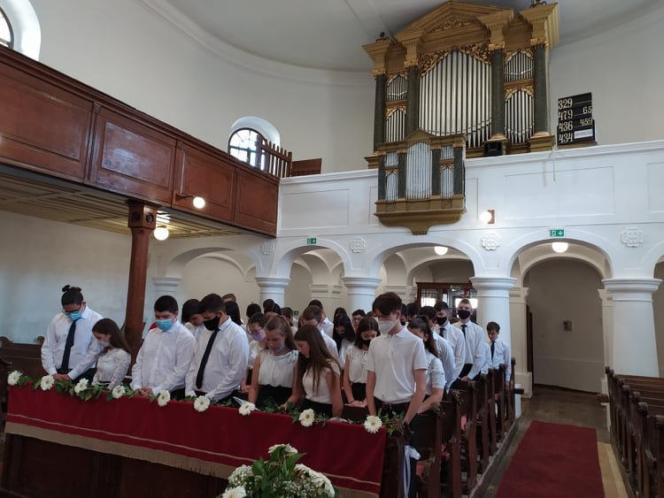 Konfirmációi Istentisztelet 25